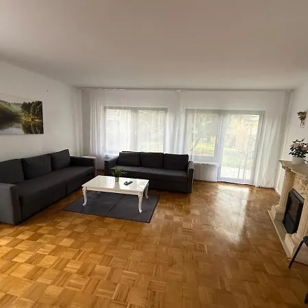 شقة In Poll P02 *